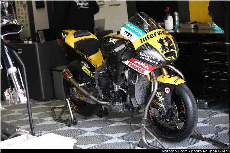 motogp_paddock_003_france_le_mans_2013