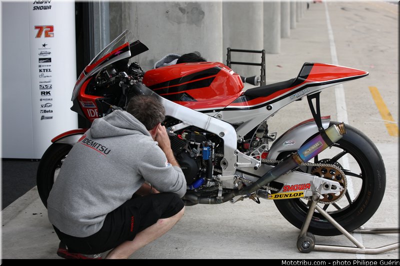 motogp_paddock_010_france_le_mans_2013
