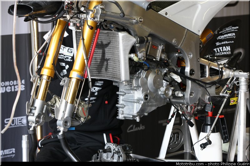motogp_paddock_013_france_le_mans_2013