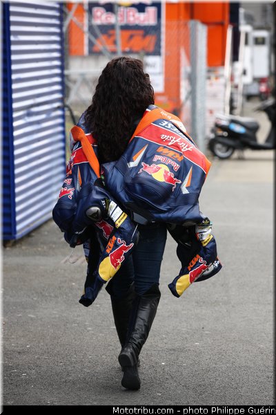 motogp_pitbabe_004_france_le_mans_2013