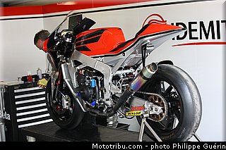 motogp_paddock_005_france_le_mans_2013.jpg