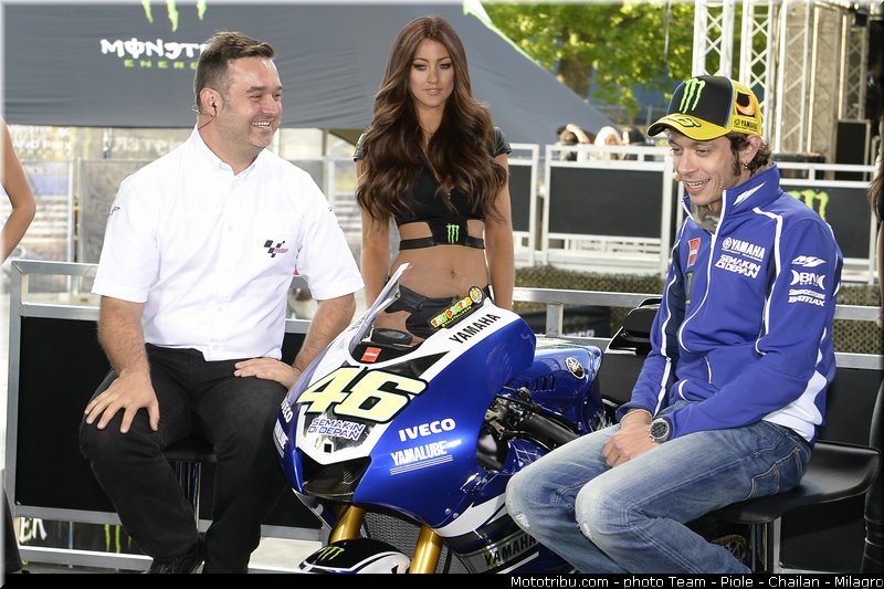 monster_girl_motogp_2013_france_le_mans_051
