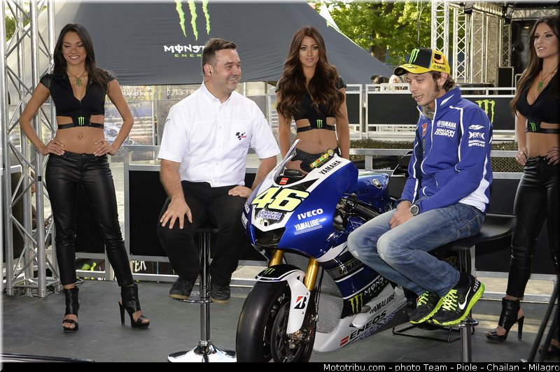 monster_girl_motogp_2013_france_le_mans_053