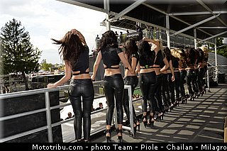 monster_girl_motogp_2013_france_le_mans_004.jpg