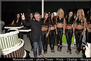 monster_girl_motogp_2013_france_le_mans_045.jpg
