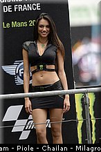 monster_girl_motogp_2013_france_le_mans_067.jpg
