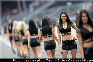 monster_girl_motogp_2013_france_le_mans_080.jpg