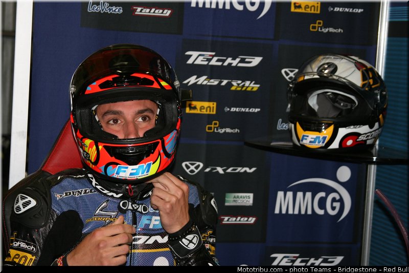 moto2_rossi_002_france_le_mans_2013
