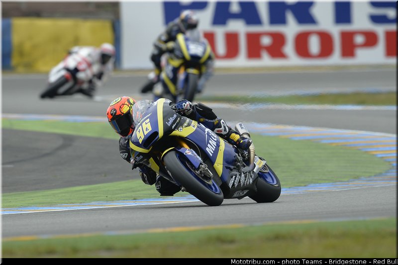 moto2_rossi_012_france_le_mans_2013