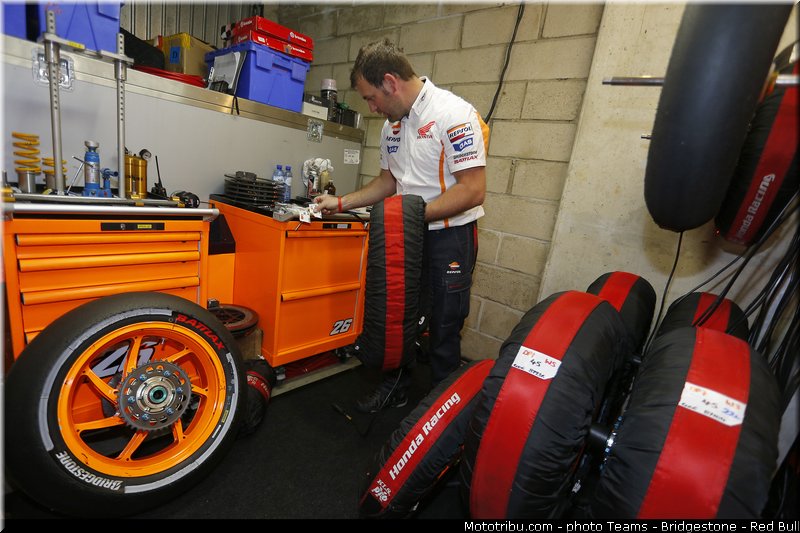 motogp_ambiance_004_france_le_mans_2013