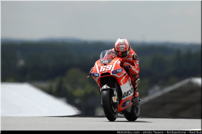 motogp_hayden_014_france_le_mans_2013