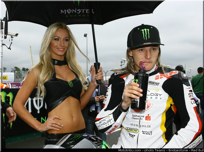 motogp_pitbabe_031_france_le_mans_2013