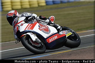 moto2_pradita_002_france_le_mans_2013.jpg