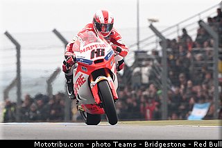 moto2_terol_005_france_le_mans_2013.jpg