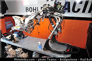 moto3_alt_006_france_le_mans_2013.jpg
