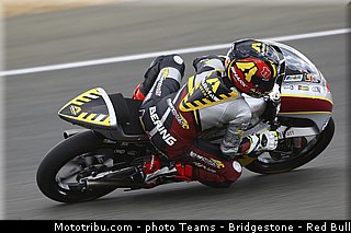 moto3_loi_002_france_le_mans_2013.jpg