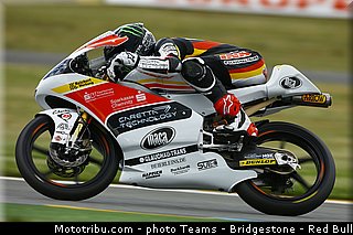 moto3_miller_007_france_le_mans_2013.jpg