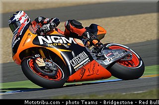 motogp_edwards_001_france_le_mans_2013.jpg