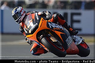 motogp_edwards_003_france_le_mans_2013.jpg