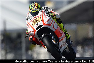 motogp_iannone_013_france_le_mans_2013.jpg