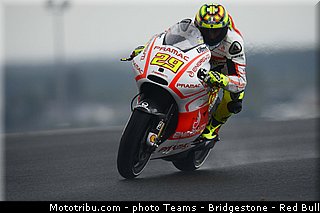 motogp_iannone_014_france_le_mans_2013.jpg
