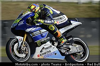 motogp_rossi_006_france_le_mans_2013.jpg