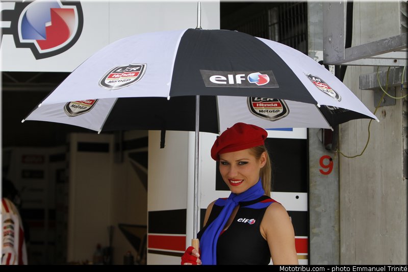 motogp_pitbabe_004_france_le_mans_2013