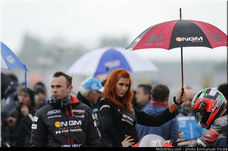 motogp_pitbabe_013_france_le_mans_2013