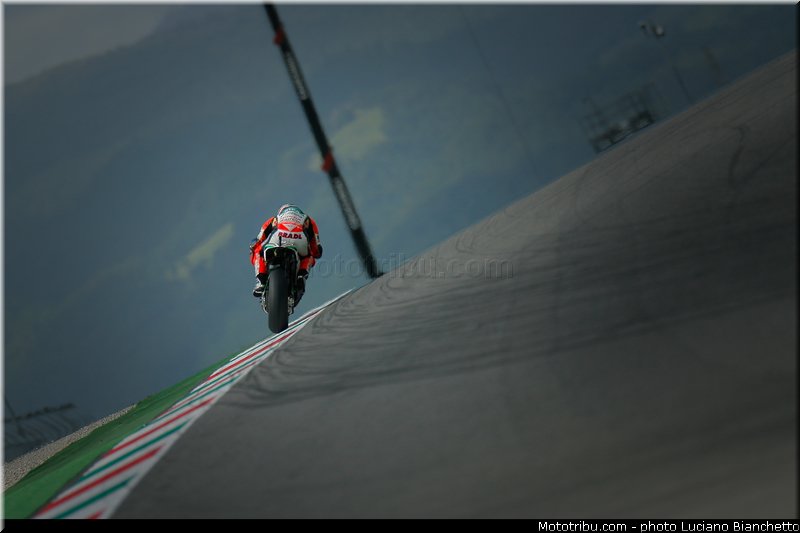 motogp_bradl_007_italie_mugello_2013