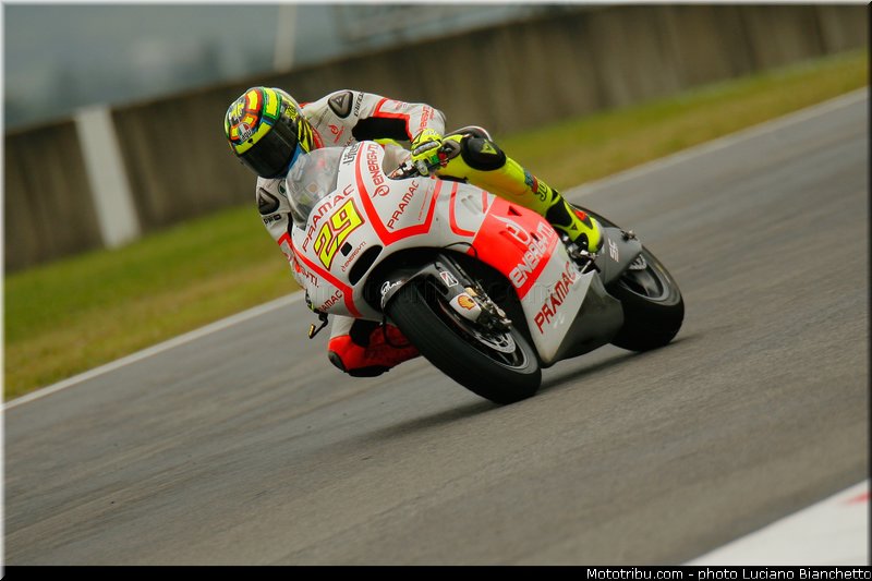 motogp_iannone_001_italie_mugello_2013