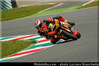 moto2_corsi_003_italie_mugello_2013.jpg