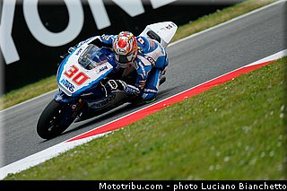moto2_nakagami_003_italie_mugello_2013.jpg