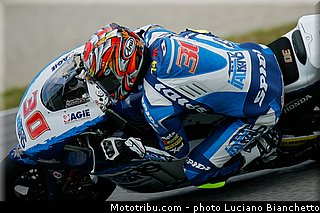 moto2_nakagami_004_italie_mugello_2013.jpg
