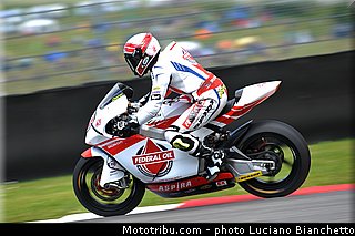 moto2_pradita_001_italie_mugello_2013.jpg