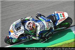 motogp_aoyama_002_italie_mugello_2013.jpg