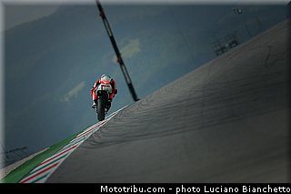 motogp_bradl_007_italie_mugello_2013.jpg