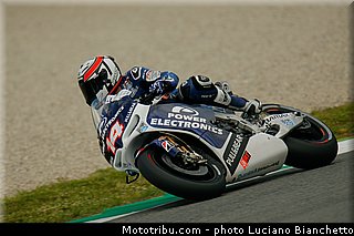 motogp_de_puniet_004_italie_mugello_2013.jpg