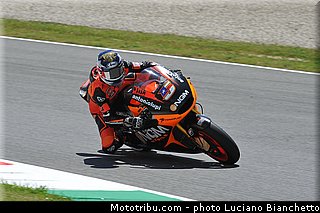 motogp_edwards_003_italie_mugello_2013.jpg
