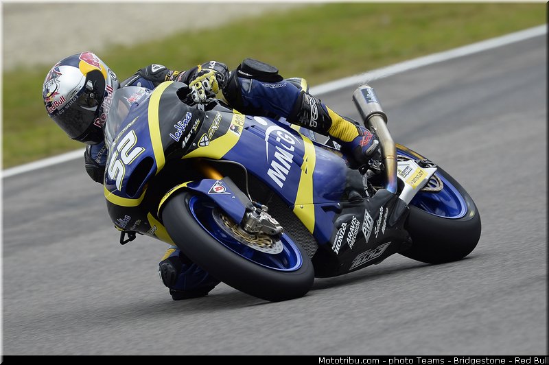 moto2_kent_003_italie_mugello_2013