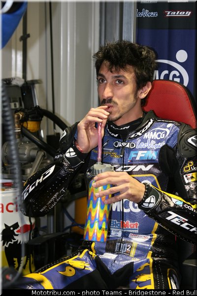 moto2_rossi_008_italie_mugello_2013