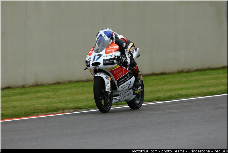 moto3_mcphee_004_italie_mugello_2013
