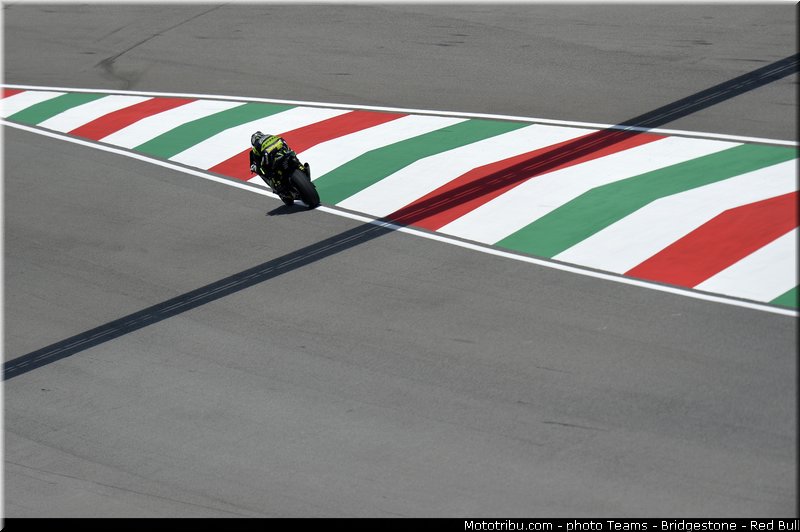 motogp_crutchlow_018_italie_mugello_2013