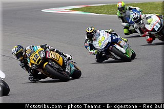 moto2_036_italie_mugello_2013.jpg