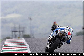 moto2_espargaro_p_003_italie_mugello_2013.jpg