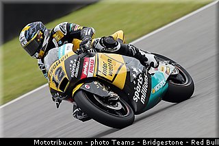 moto2_luthi_010_italie_mugello_2013.jpg
