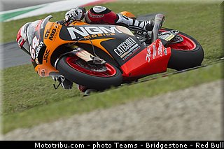 moto2_pasini_002_italie_mugello_2013.jpg