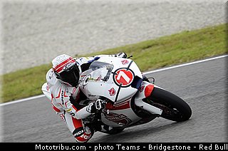 moto2_pradita_003_italie_mugello_2013.jpg