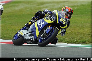 moto2_rossi_001_italie_mugello_2013.jpg