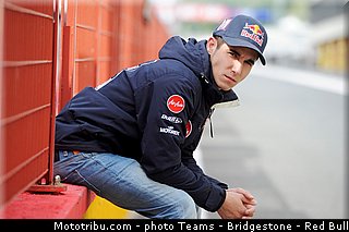 moto3_salom_008_italie_mugello_2013.jpg