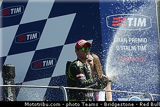 motogp_crutchlow_024_italie_mugello_2013.jpg